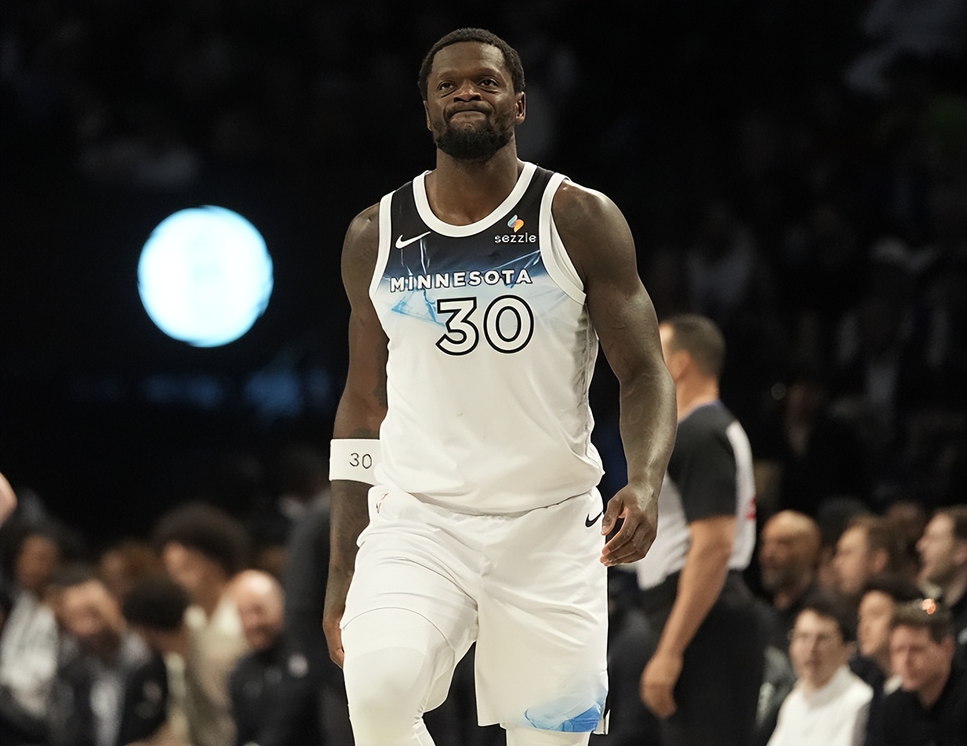 关于NBA总决赛加时末段再迎强敌，瓦伦西亚调整名单，主帅态度——管理层满意，医务组通报恢复的信息